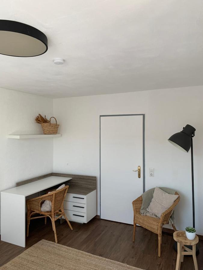 Gemuetliches & Schoenes Apartment Ichenhausen Exterior foto